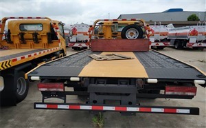 錫林郭勒盟道路救援服務(wù)指南 拖車、搭電、補(bǔ)胎一應(yīng)俱全，本地快速響應(yīng)